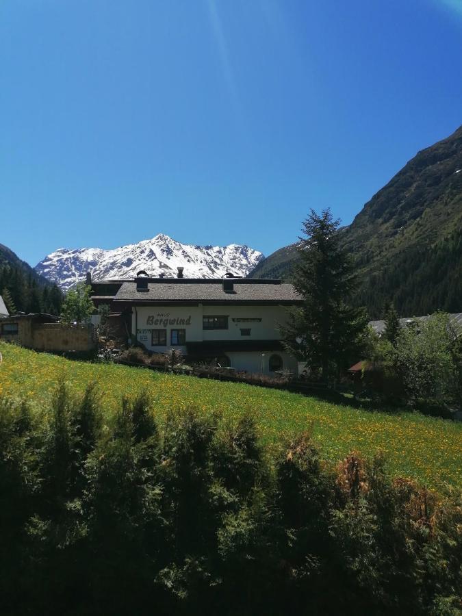 Haus Bergwind Apartment Sankt Leonhard im Pitztal Exterior photo