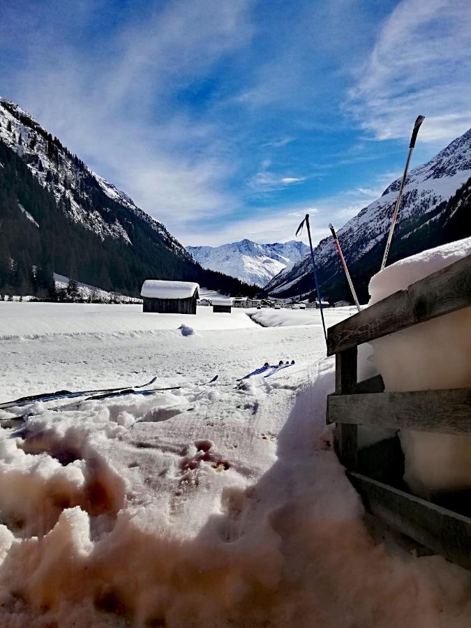 Haus Bergwind Apartment Sankt Leonhard im Pitztal Exterior photo