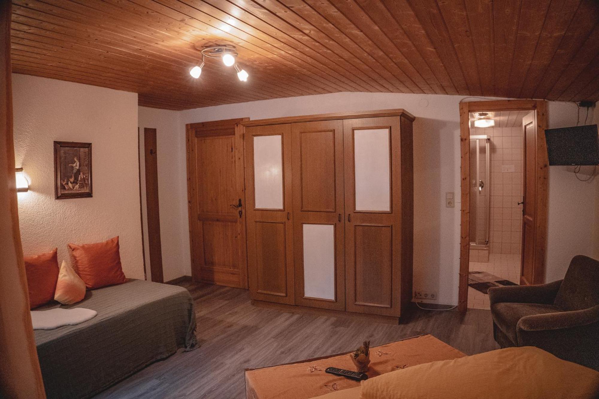 Haus Bergwind Apartment Sankt Leonhard im Pitztal Exterior photo